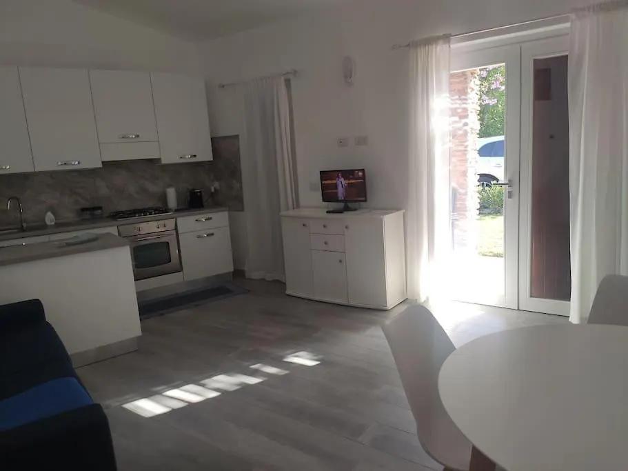 Stintino, Casa In Riva Alla Spiaggia بيت للعطل ستينتينو